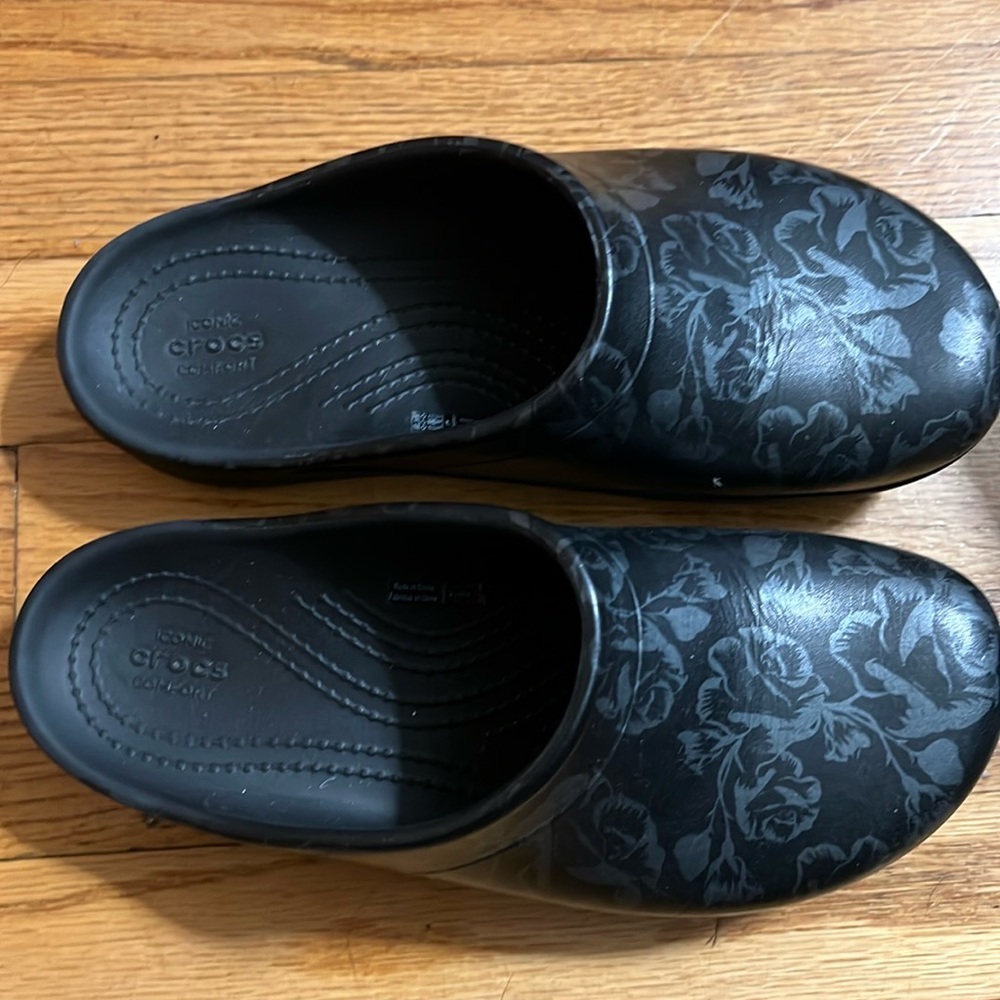 Crocs